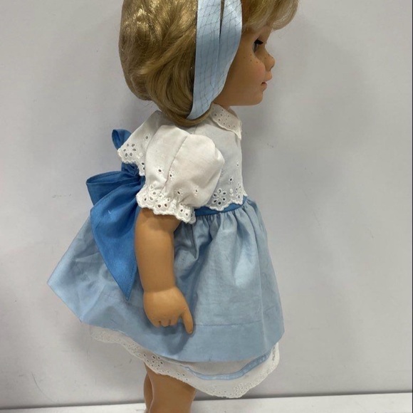 Limited Edition Chatty Cathy Doll - Reproduced In 1998 by Mattel - IOB - Picture 5 of 10